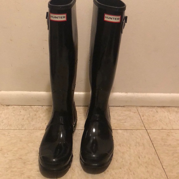 Hunter Shoes - Women's glossy black tall Hunter rain boots